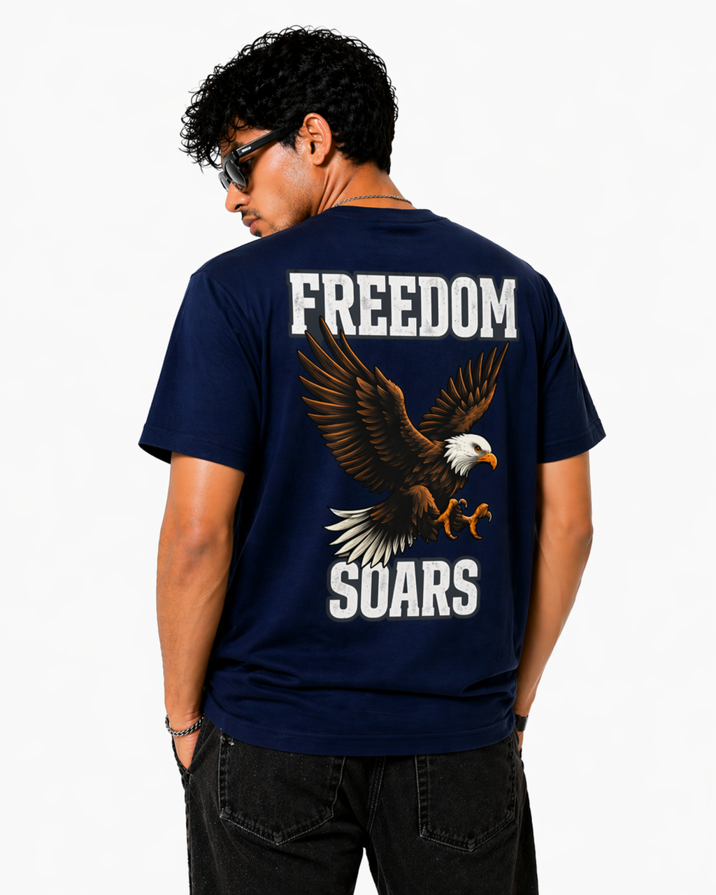 Strength & Freedom – Eagle Regular Fit T-Shirt